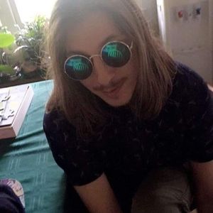 Meet your Posher, Aron